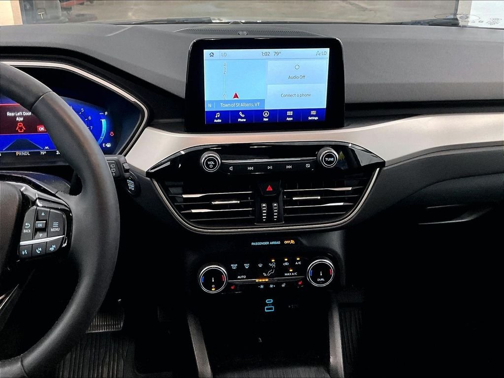 Used 2022 Black Metallic Ford SEL image 18