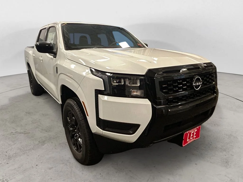 New 2026 Glacier White Nissan SV image 7