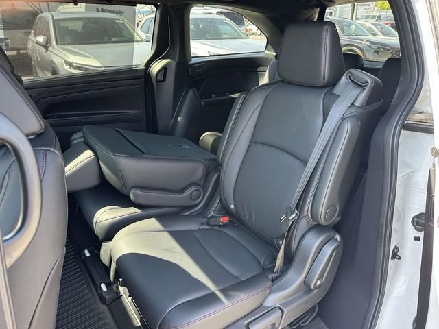 2026 Honda Odyssey Sport L - Photo 17