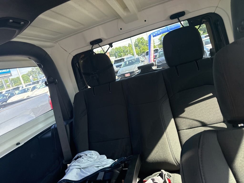 Used 2018 Black Jeep Sport S image 3