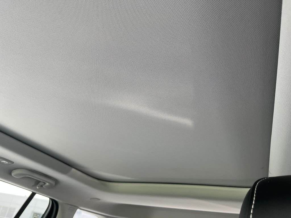 Used 2022 Silver Jeep 4xe image 22