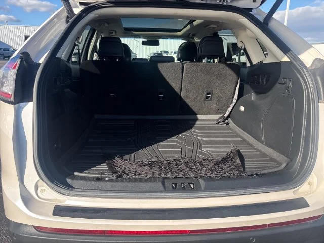 Used 2018 White Ford Titanium image 26
