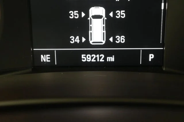 Used 2018 BLUE STEEL METALLIC GMC SLE image 14