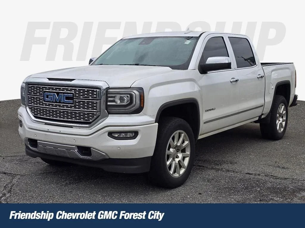 Used 2018 WHITE FROST TRICOAT GMC Denali image 1