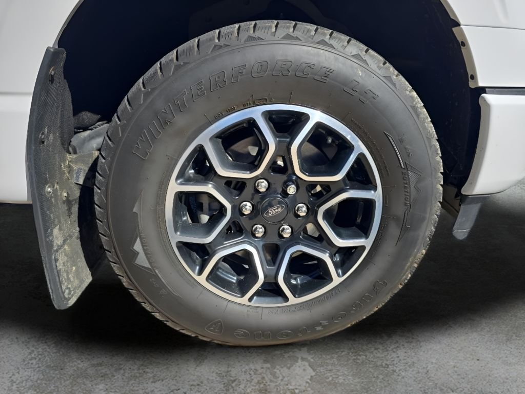 Used 2021 White Ford  image 40