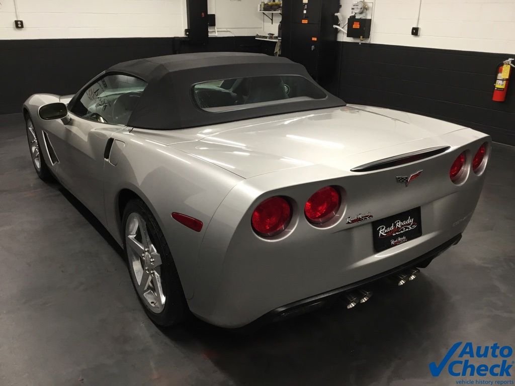 2005 Chevrolet Corvette Base - Photo 18