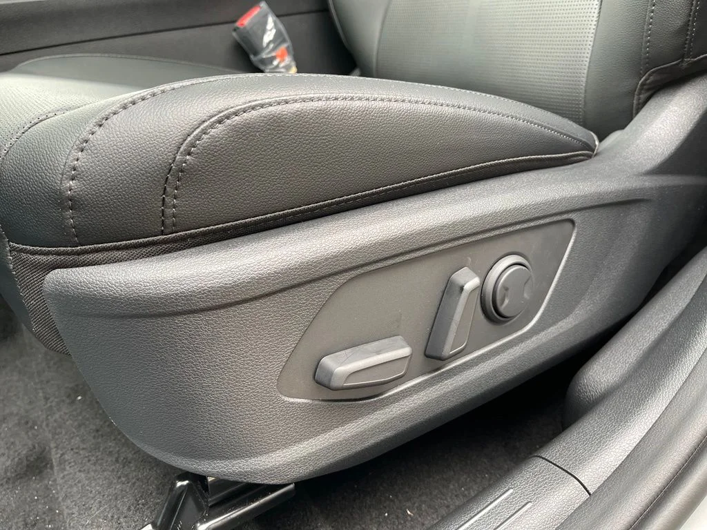 New 2026 Gray Kia EX image 27