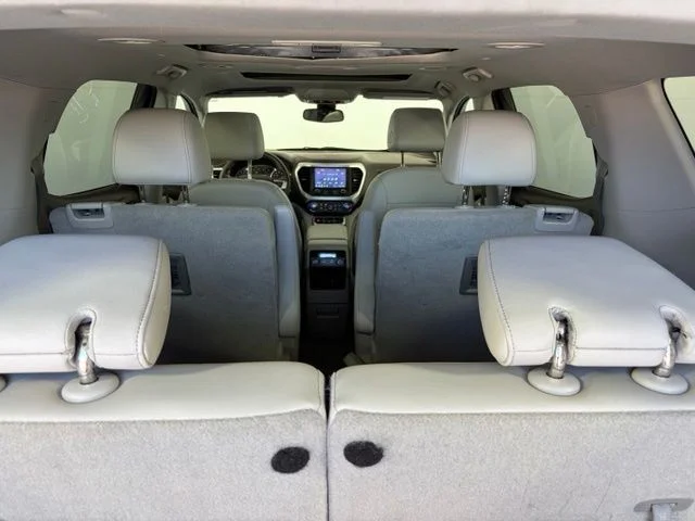 Used 2023 White GMC SLT image 63