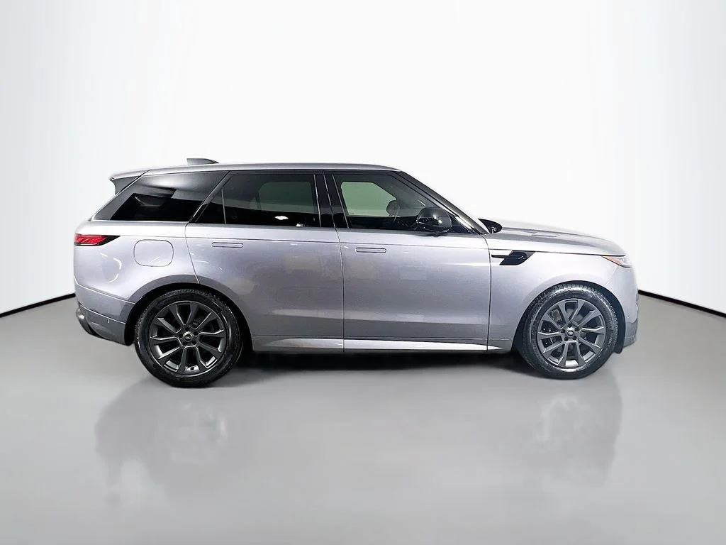Used 2024 Eiger Gray Metallic Land Rover Dynamic SE image 4