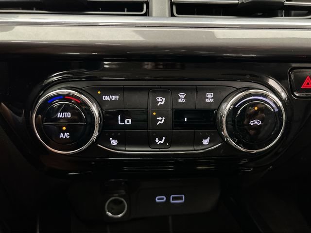 Certified Used 2024 Summit White Chevrolet ACTIV image 24