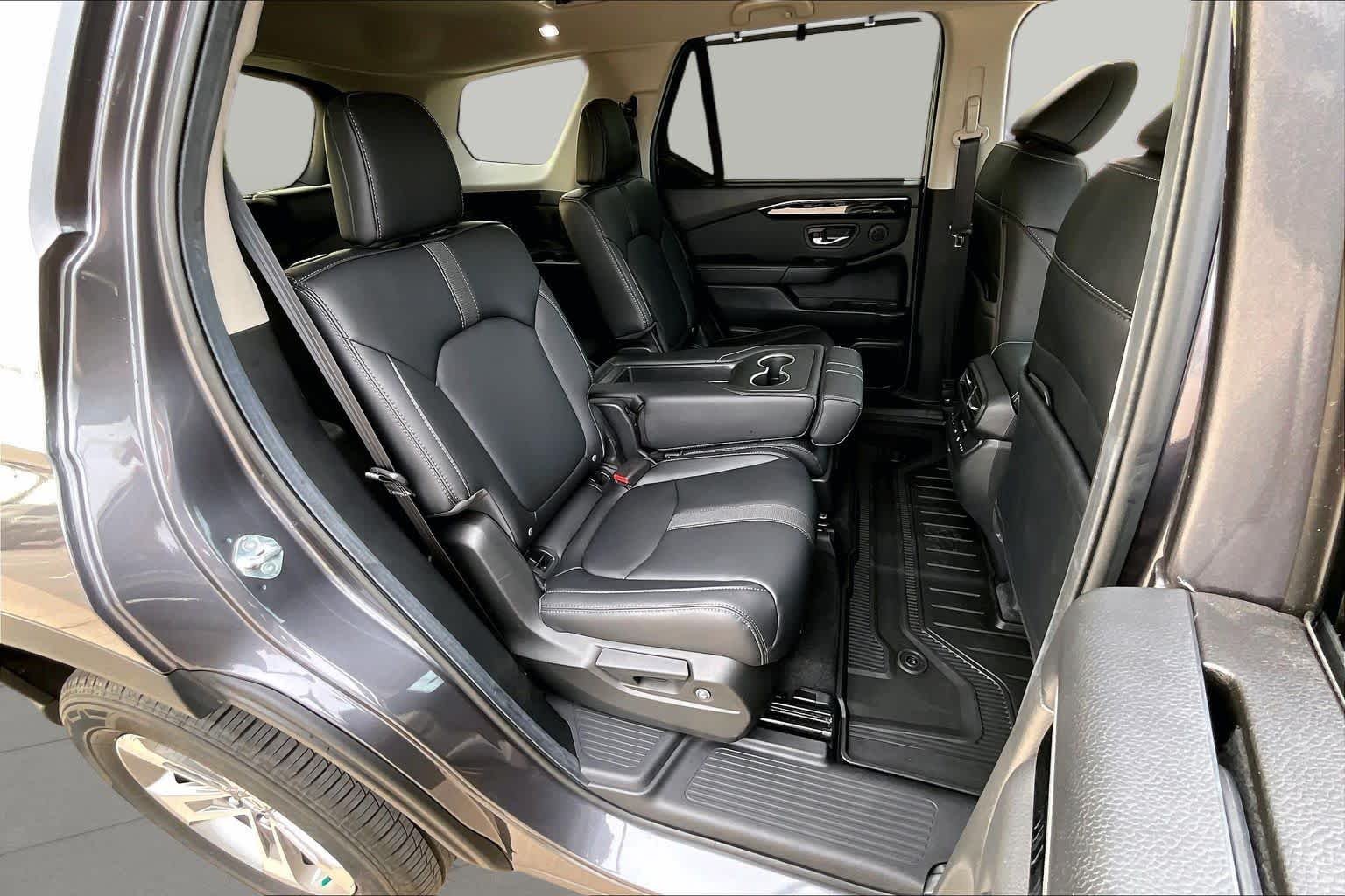 Certified Used 2025 GRAY Honda EX-L image 17