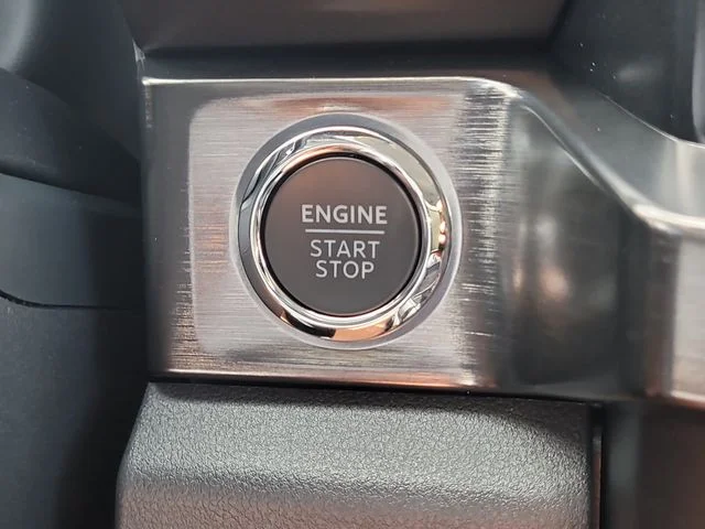 New 2026 Avalanche Ford Lariat image 30
