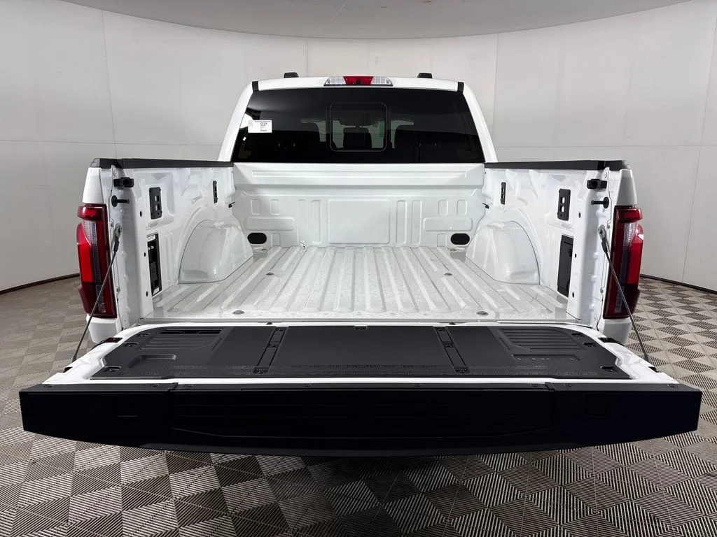 New 2026 White Ford Platinum image 23