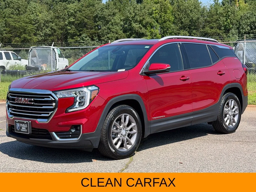 Used 2023 VOLCANIC RED TINTCOAT GMC SLT image 5