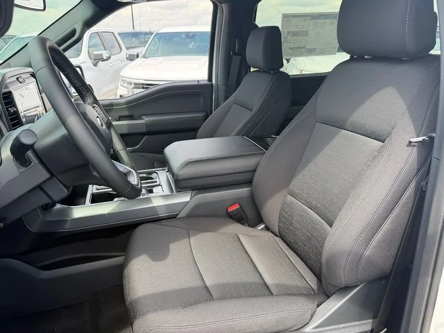 New 2026 White Ford XLT image 6
