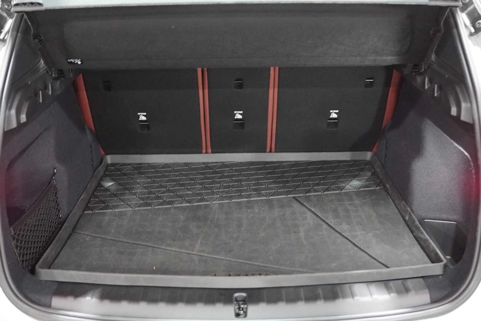 Certified Used 2026 Space Silver Metallic BMW xDrive28i image 25