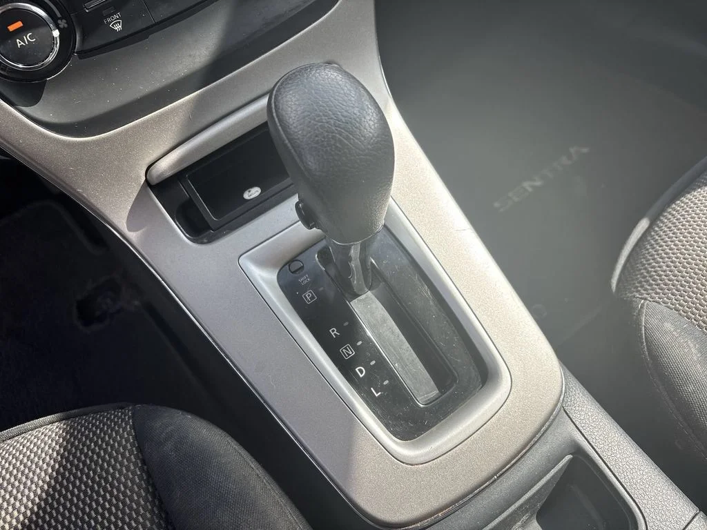 Used 2015 Silver Nissan S image 21