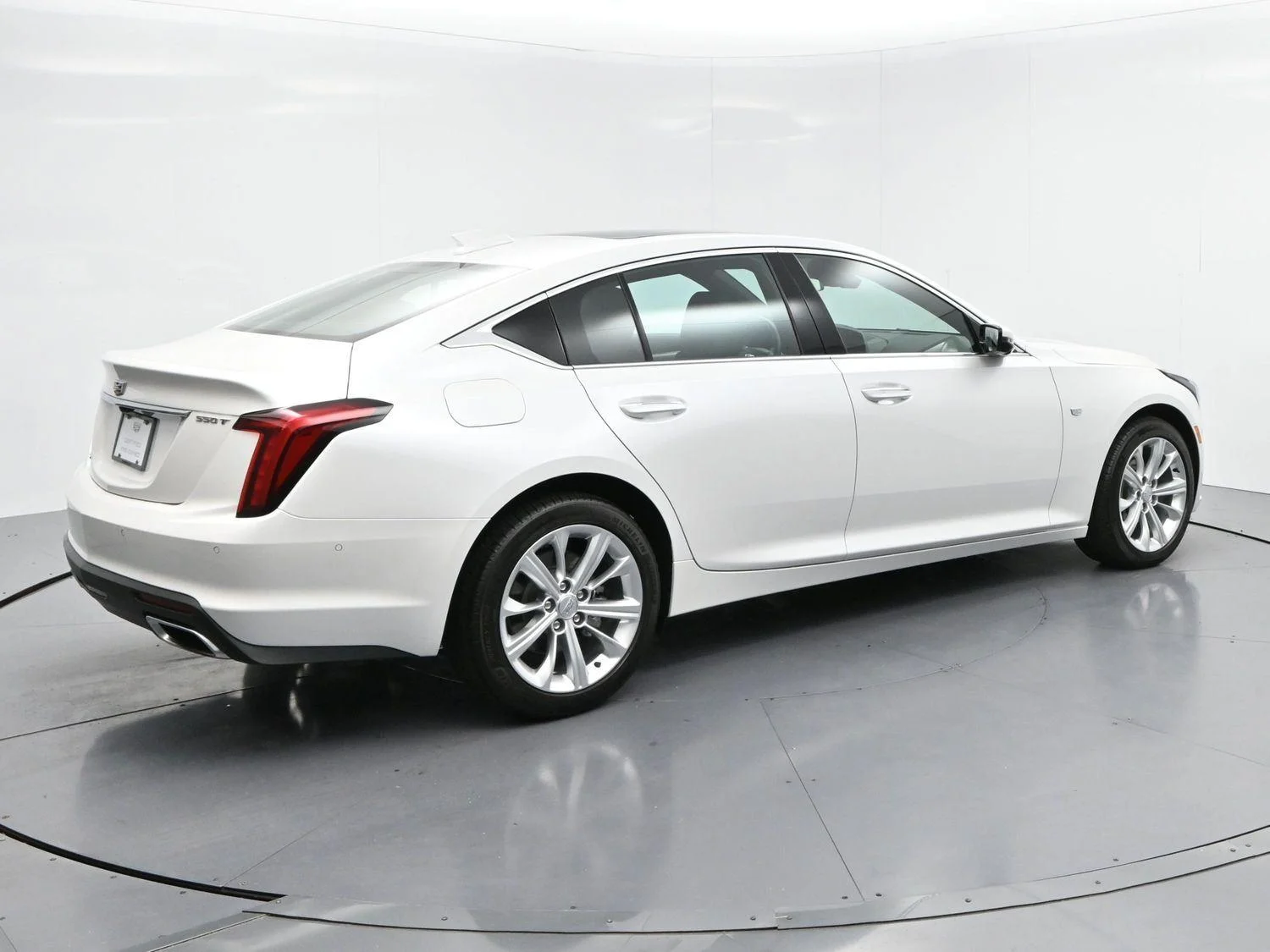 Used 2025 Crystal White Tricoat Cadillac Premium Luxury image 7