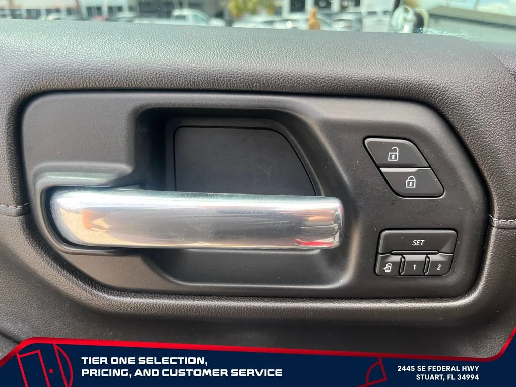 Used 2019 RED QUARTZ TINTCOAT GMC Denali image 13