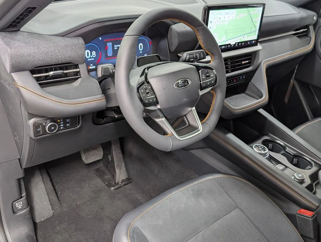 New 2026 Star White Metallic Tri-Coat Ford Tremor® image 10