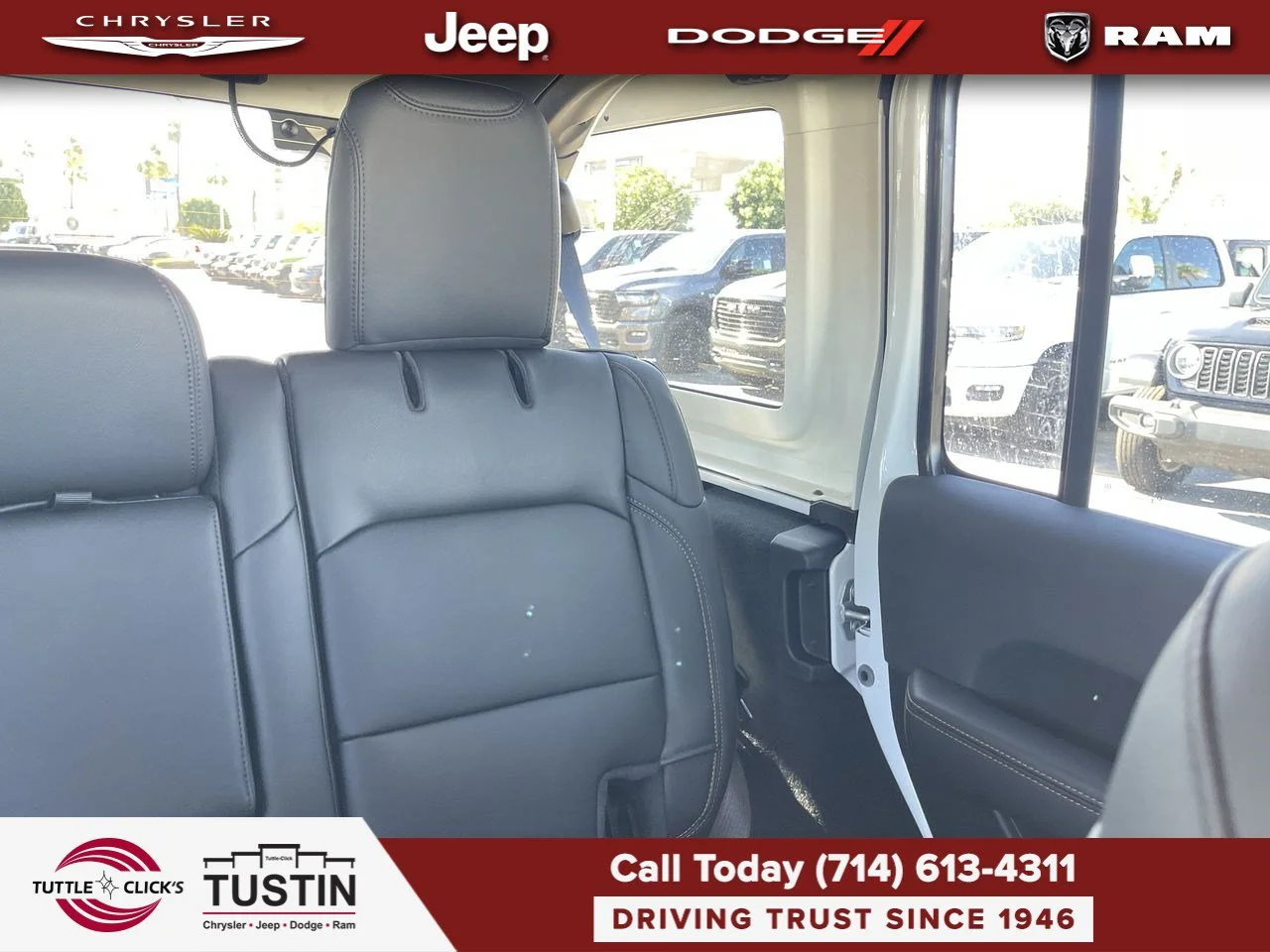 New 2027 Bright White Clear-Coat Paint Jeep Sahara image 6