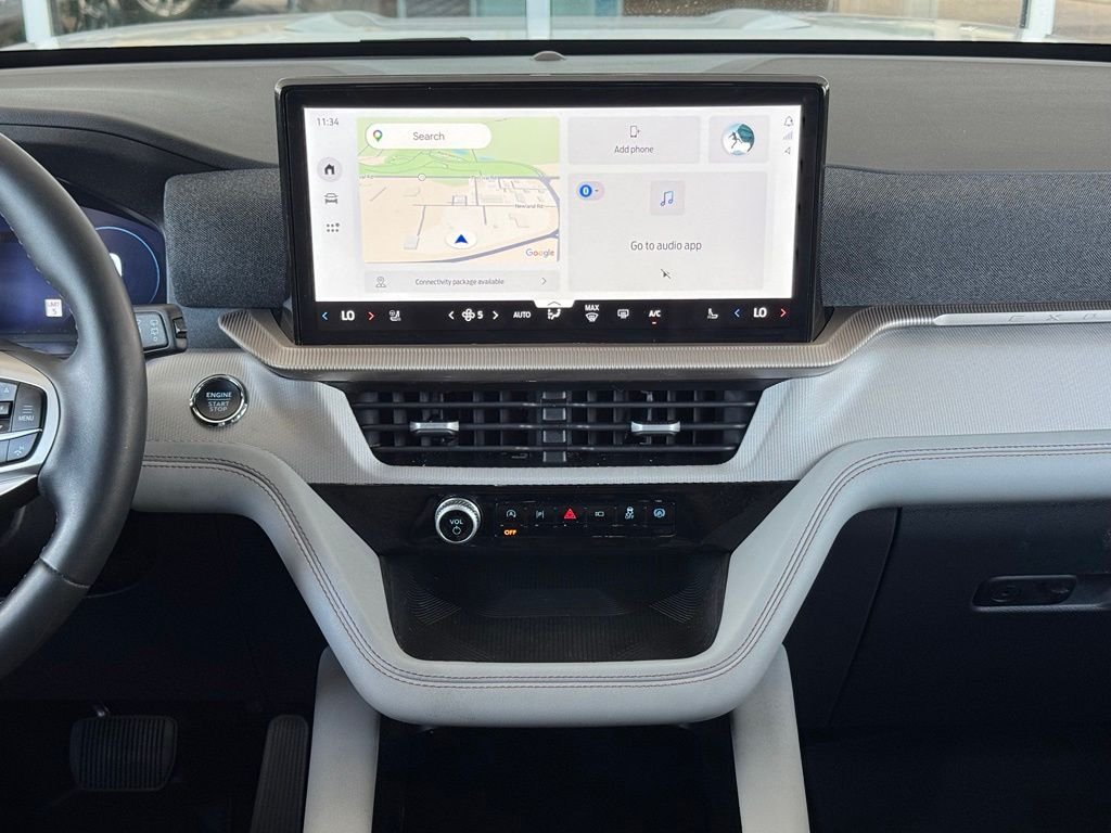 Used 2025 White Ford Active image 27