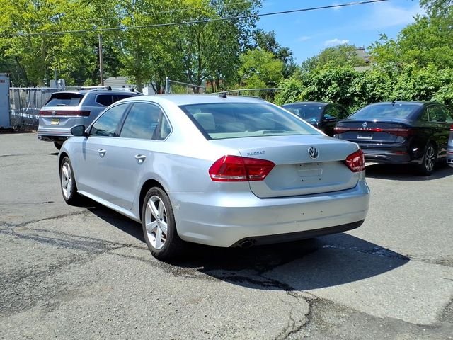 Used 2012 Silver Volkswagen 2.5 SE image 6