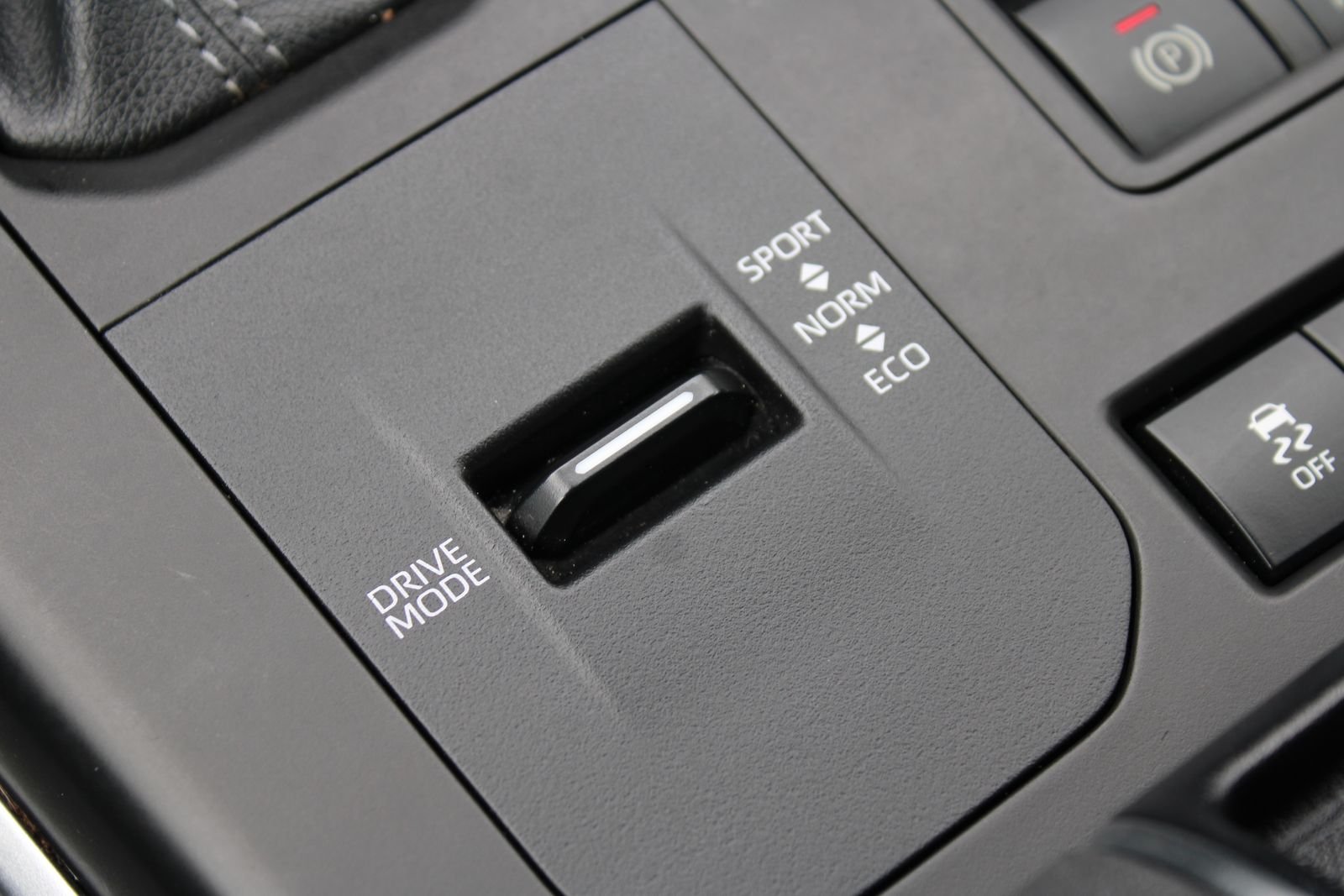 Used 2022 Black Toyota XLE image 35