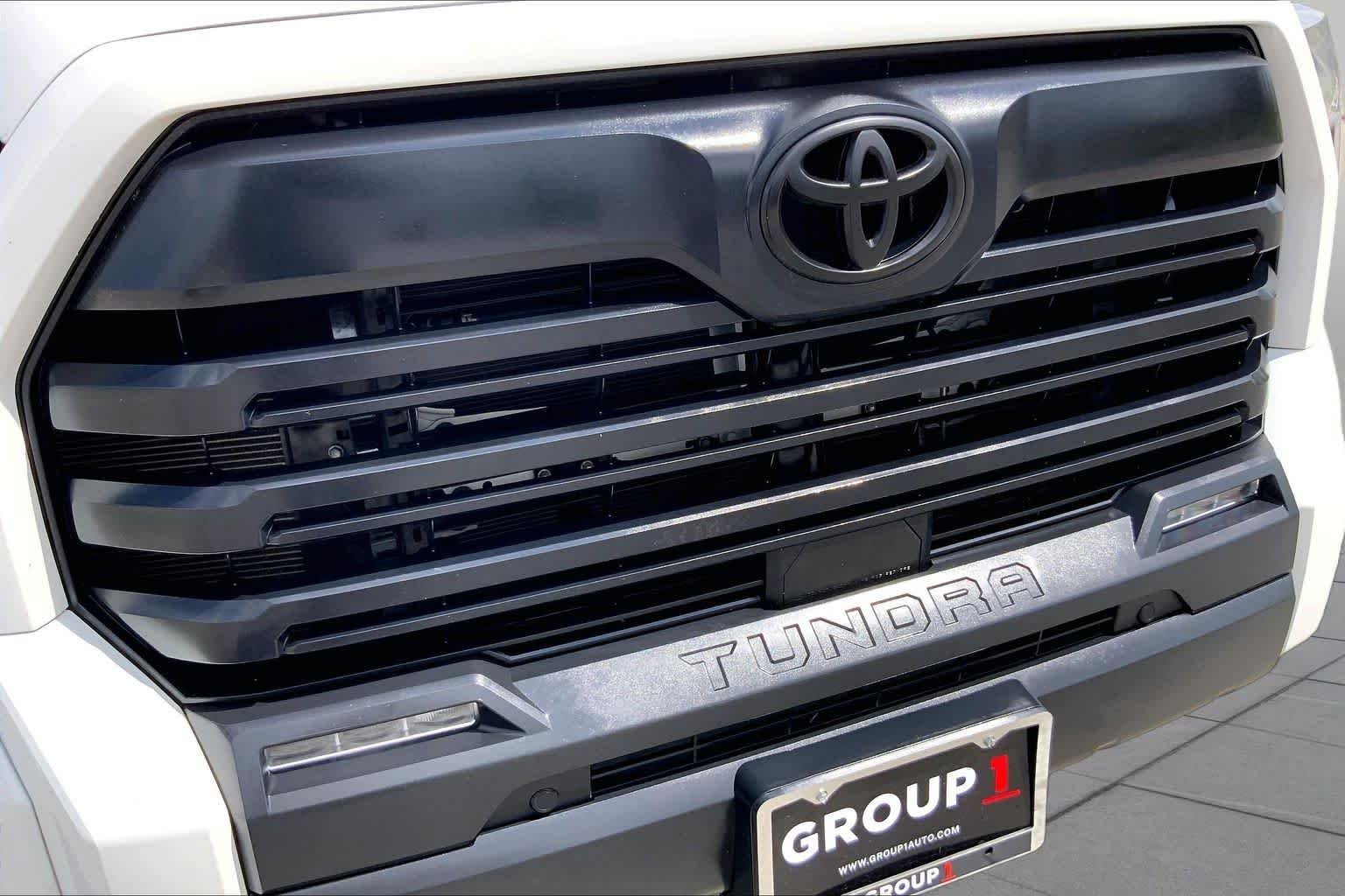 Used 2024 Ice Cap Toyota SR5 image 29