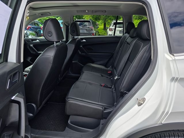 Used 2021 Pure White Volkswagen 2.0T SE image 17