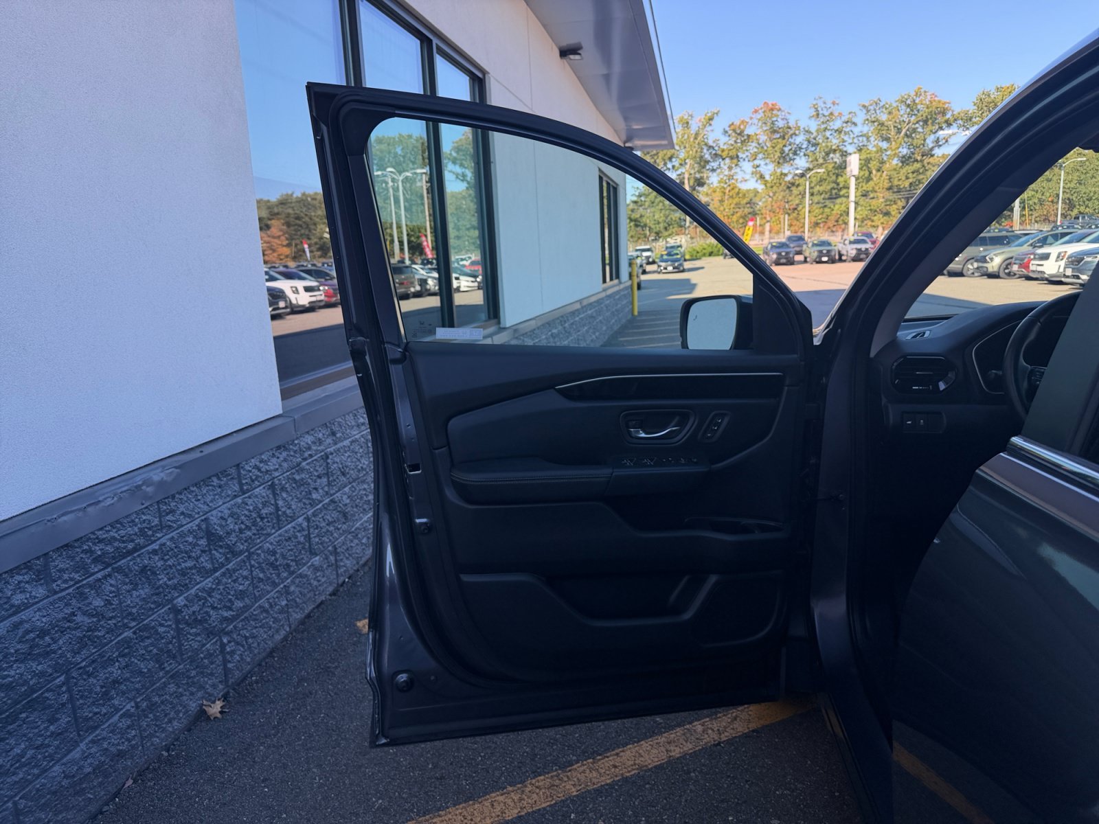 Used 2024 Gray Honda EX-L 7 Passenger image 26