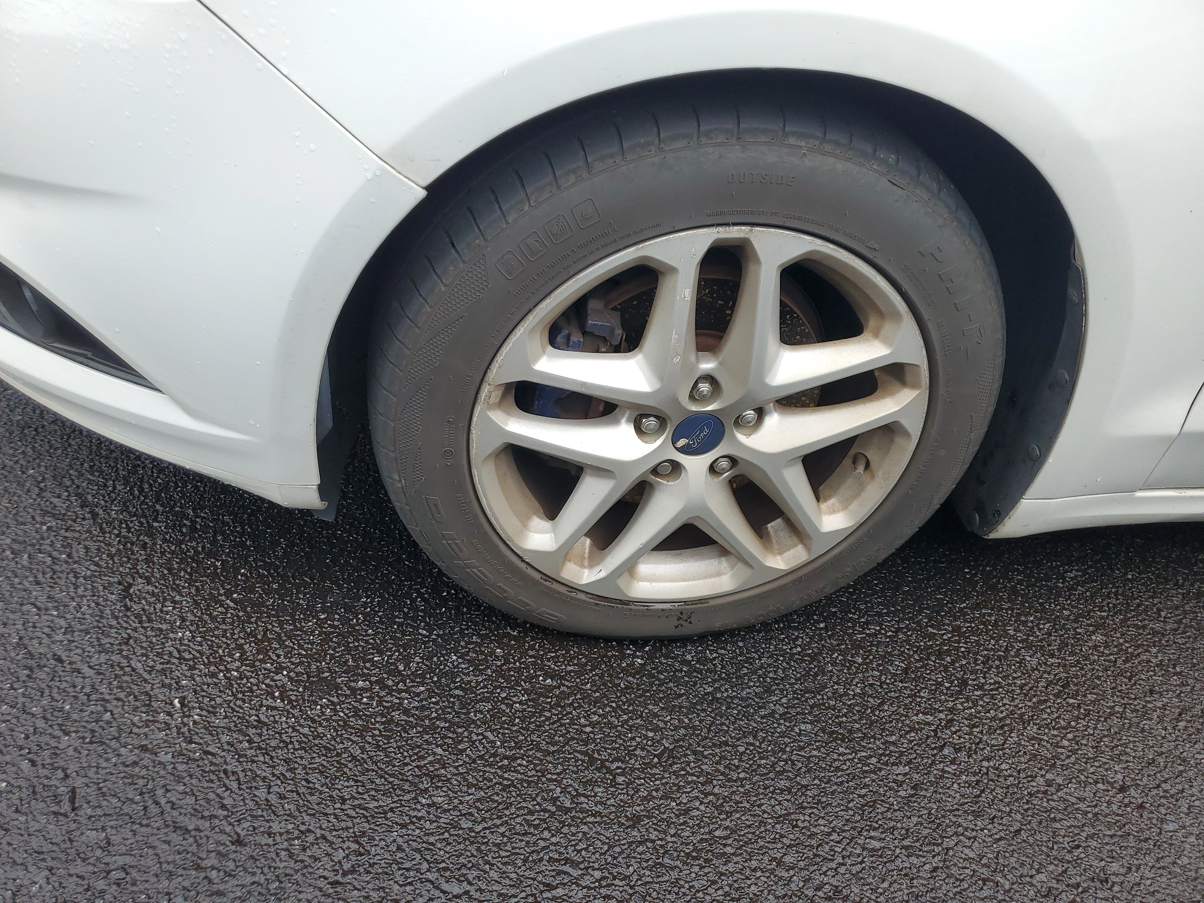 Used 2014 Oxford White Ford Titanium image 7