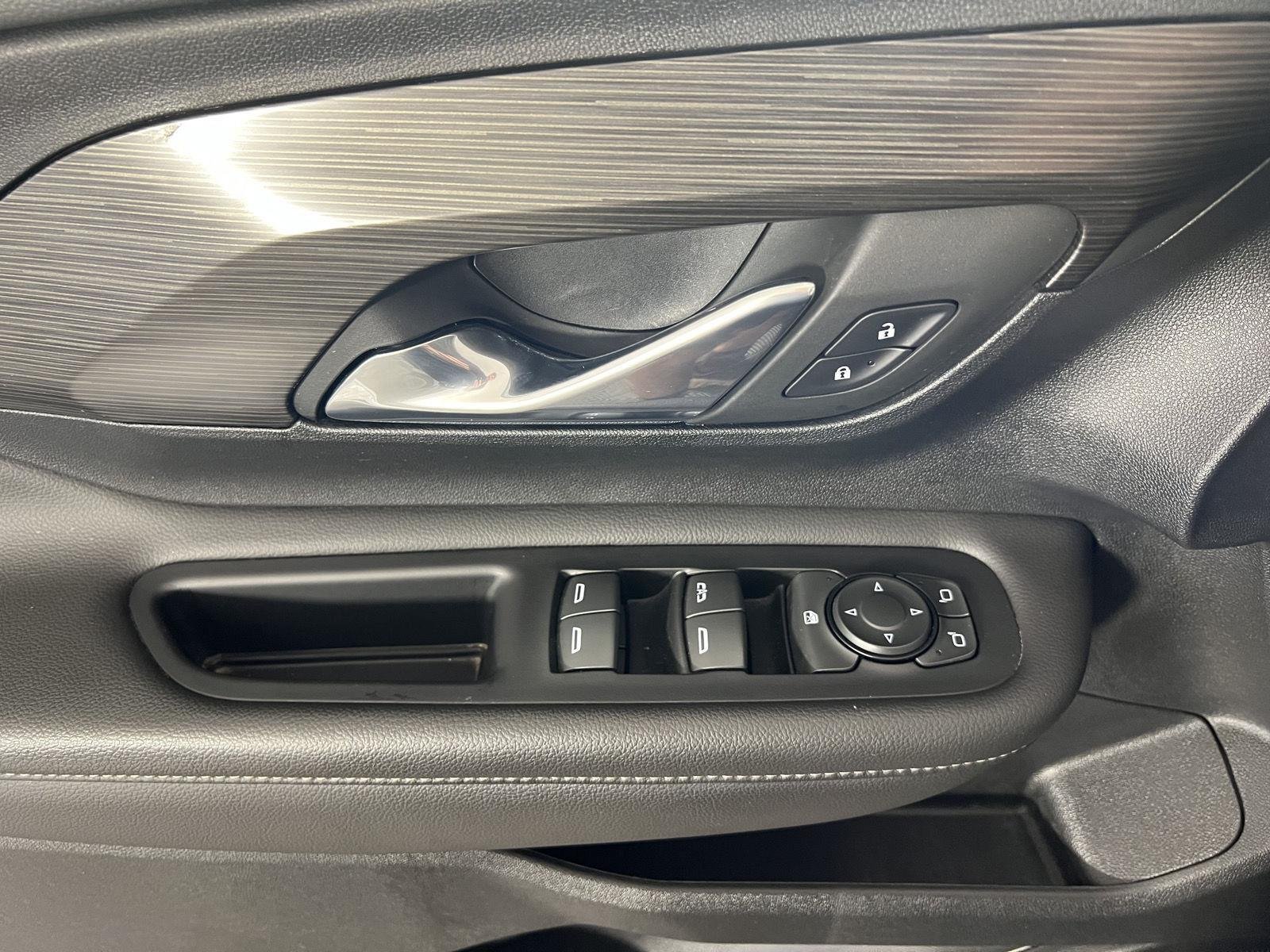 Used 2023 Marine Metallic GMC SLE image 8