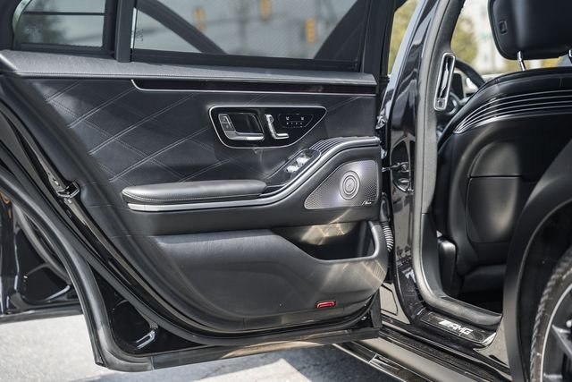 Certified Used 2025 Obsidian Black Metallic Mercedes-Benz S 63 E AMG® image 36