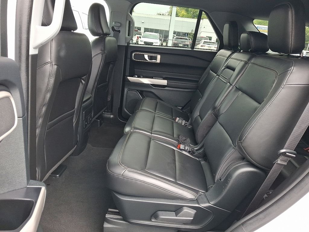 Used 2023 White Ford XLT image 11