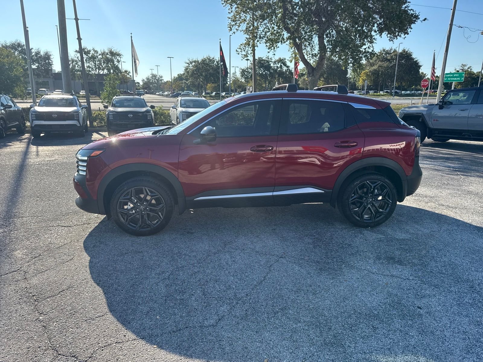 New 2026 Nissan Kicks SR 4D Sport Utility