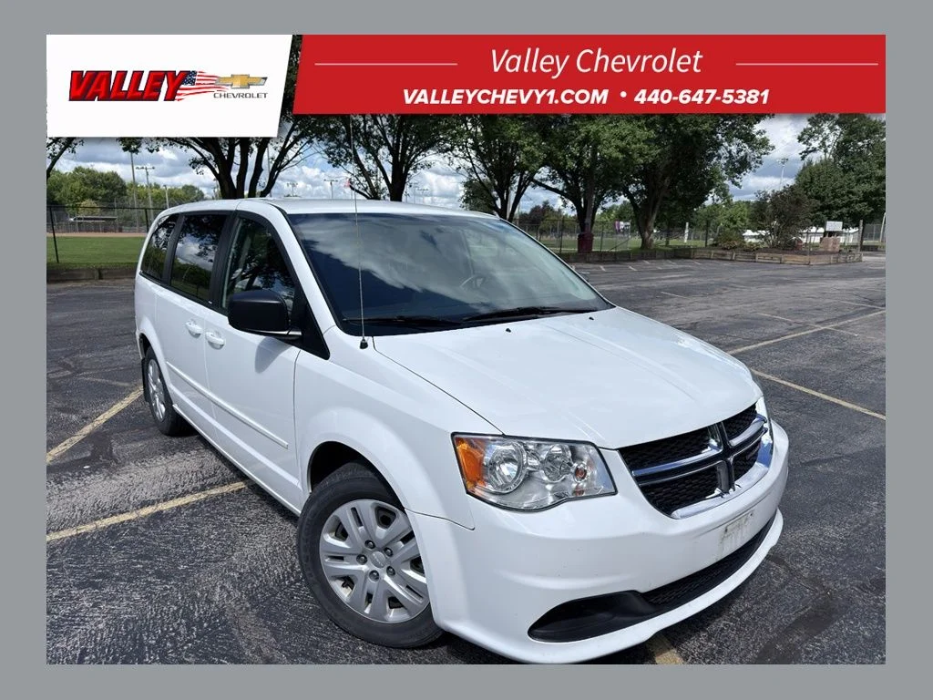 Used 2013 White Dodge SE image 1