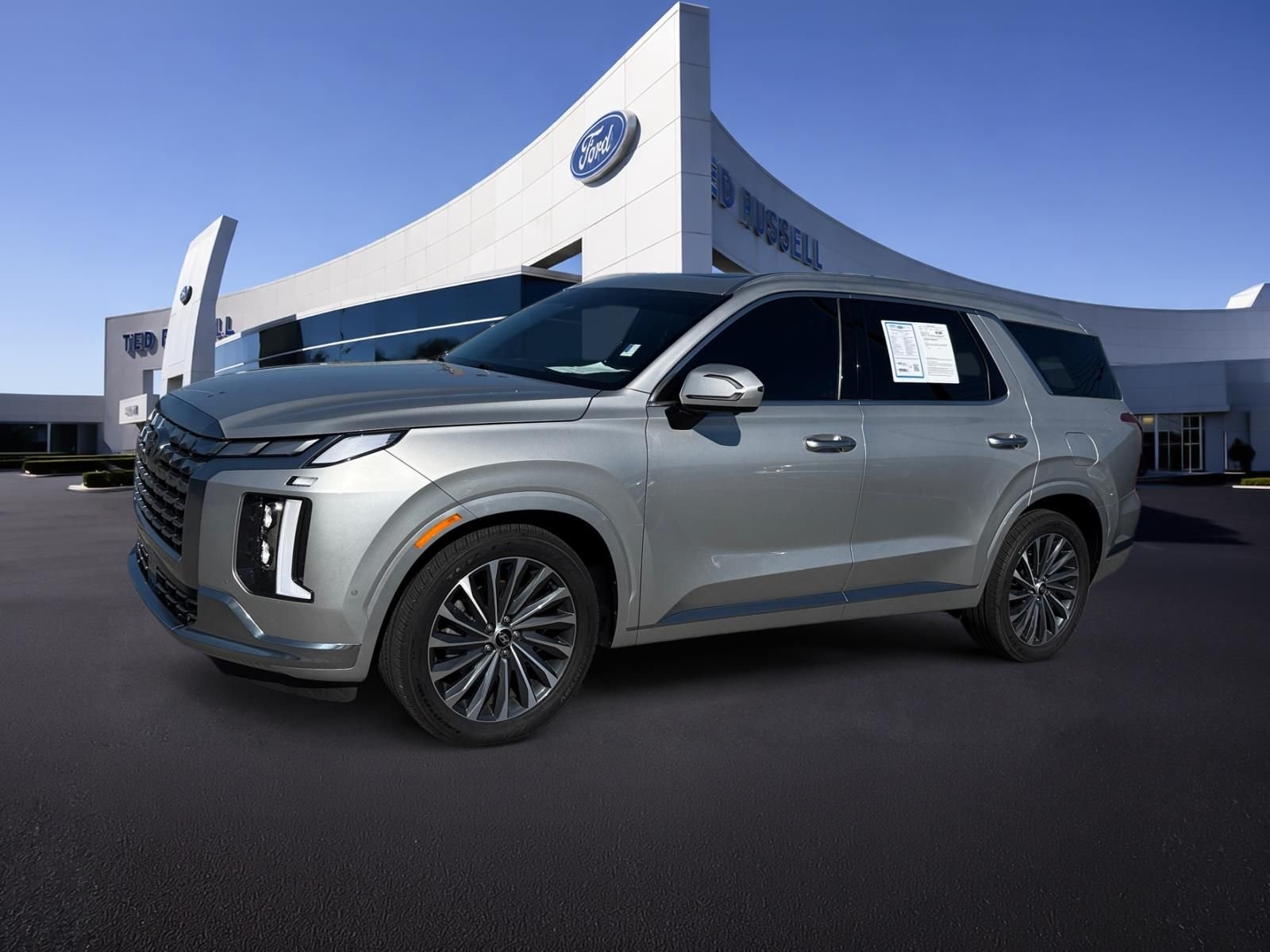 Used 2024 Silver Hyundai Calligraphy image 1