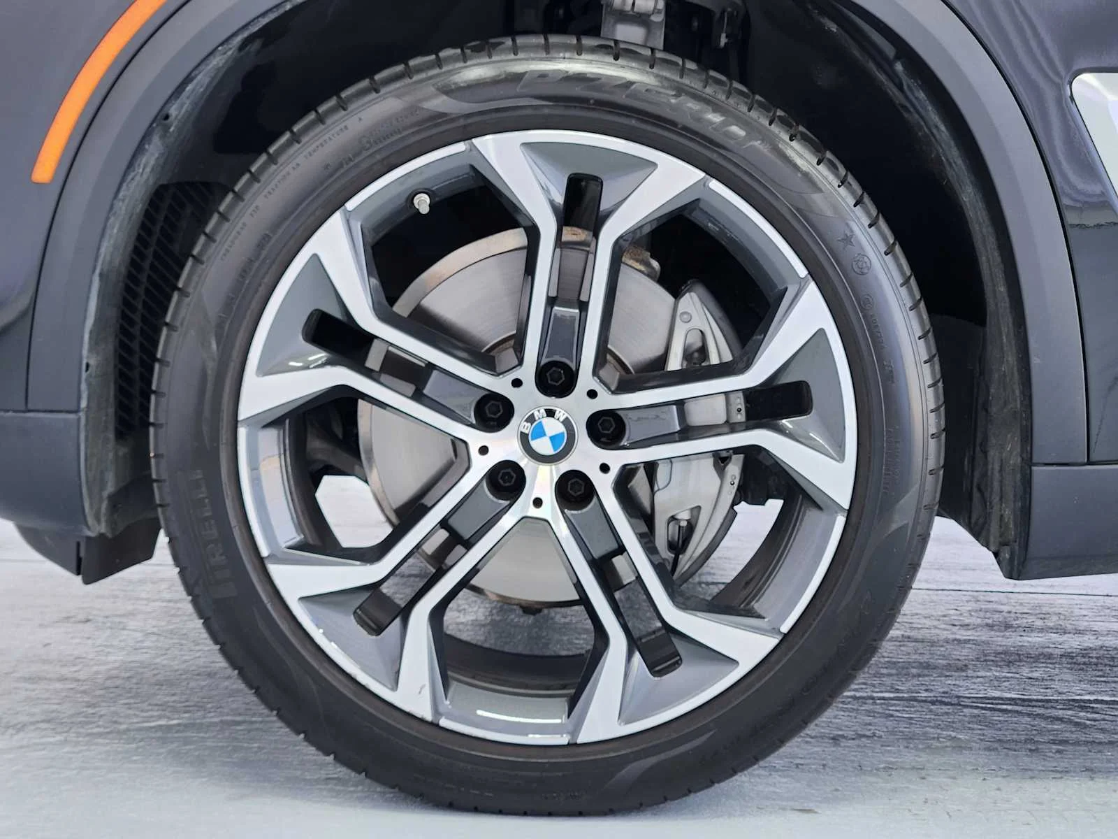 Certified Used 2025 Black Sapphire Metallic BMW xDrive40i image 11