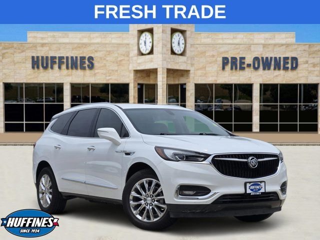 2019 Buick Enclave Essence's photo