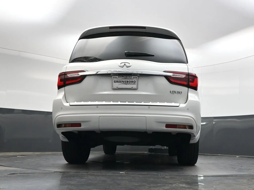 Used 2023 White INFINITI Sensory image 45