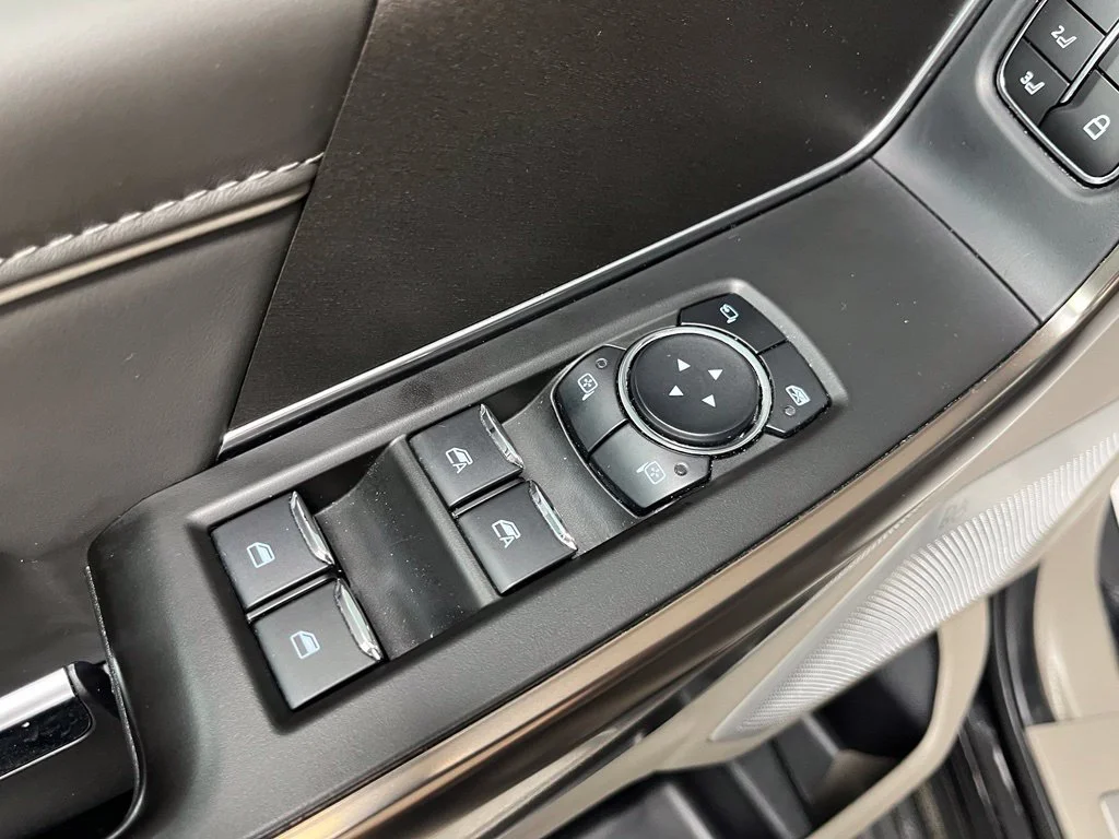Used 2024 Black Ford Platinum image 21