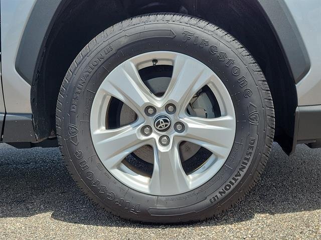 Certified Used 2021 SILVER SKY METALLIC Toyota  image 5