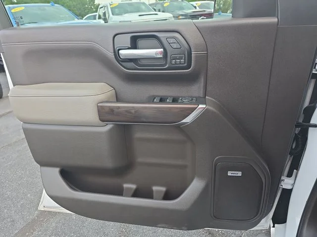 Used 2019 White GMC SLT image 28