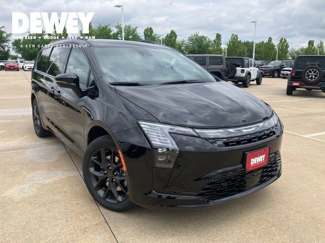 2027 Chrysler Pacifica Limited AWD's photo
