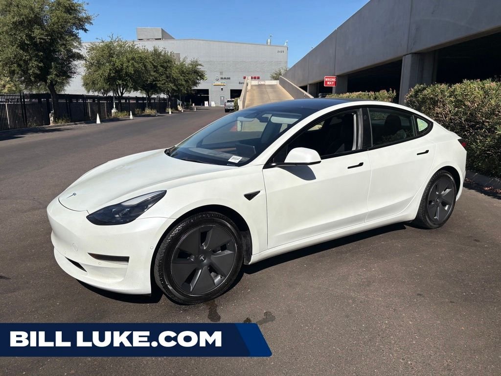 2021 Tesla Model 3 Standard Range Plus's photo