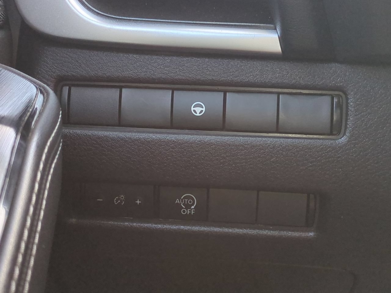Used 2023 Gun Metallic Nissan SV image 17