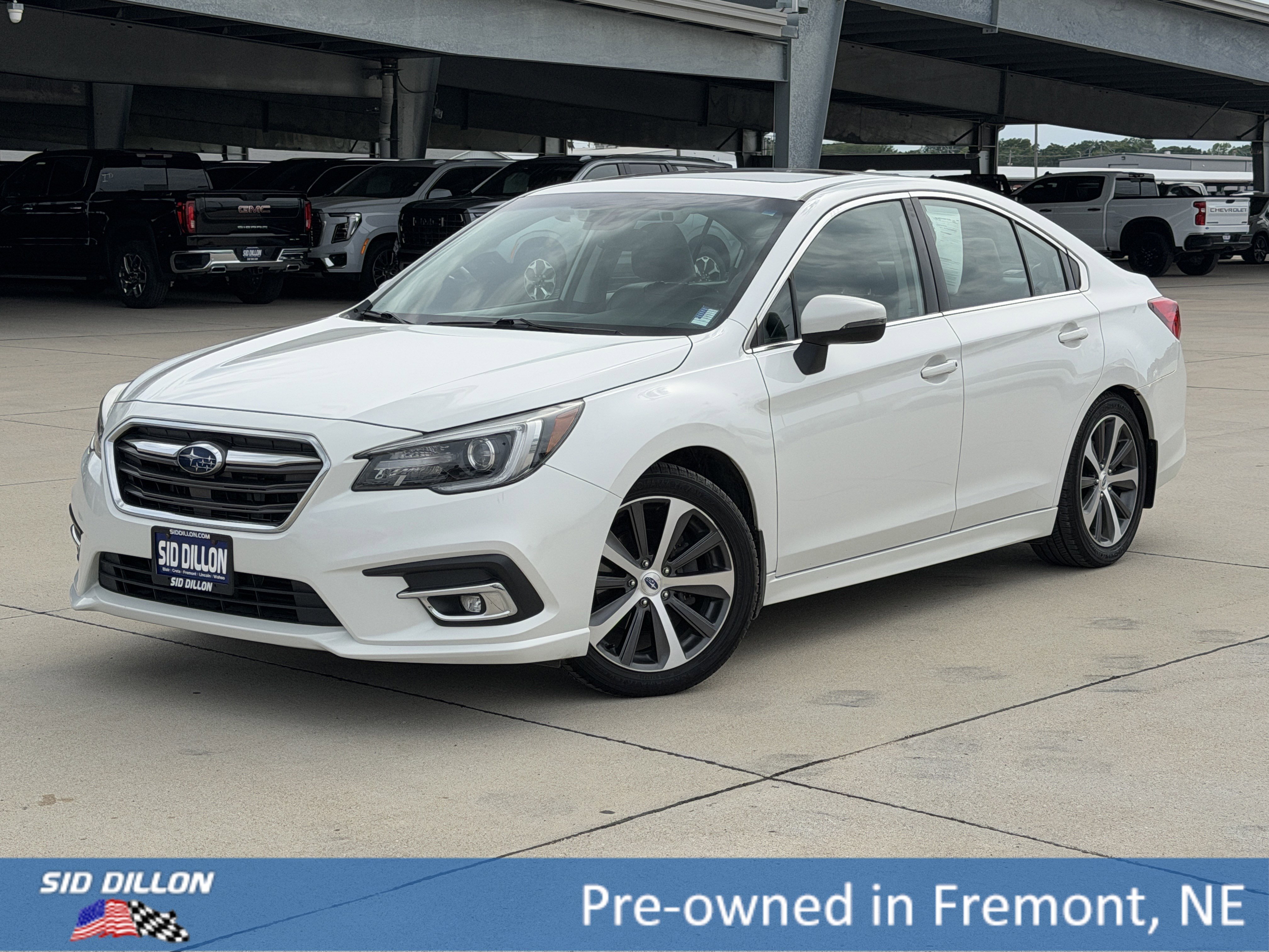 Used 2019 Crystal White Pearl Subaru Limited image 1