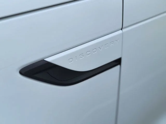 Used 2025 Fuji White Land Rover Dynamic SE image 45