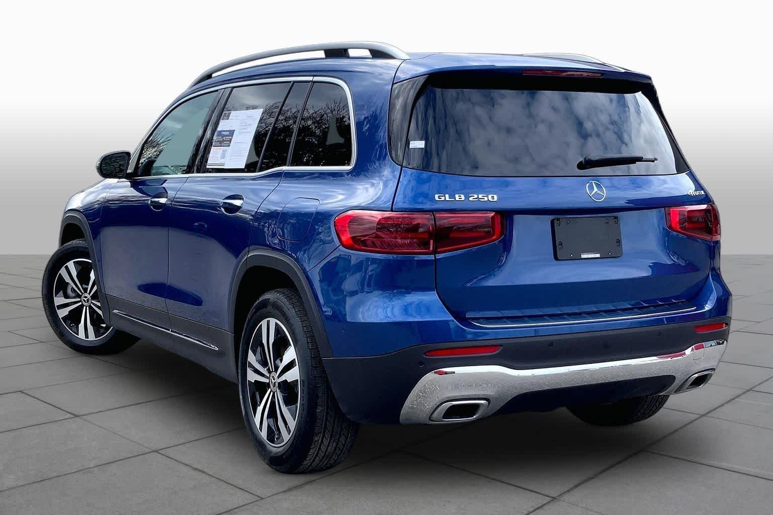 New 2026 Starling Blue Metallic Mercedes-Benz GLB 250 image 12